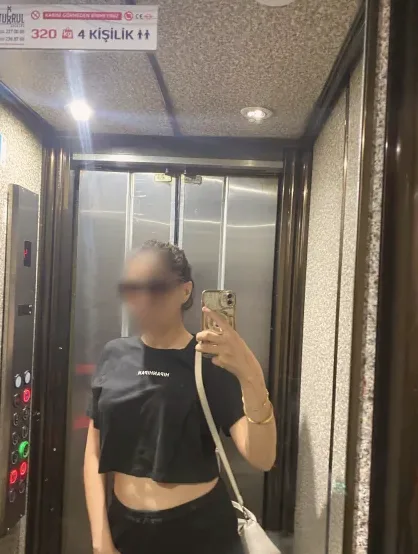 Alina, 33
