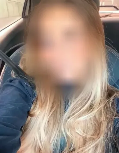 Anja, 27