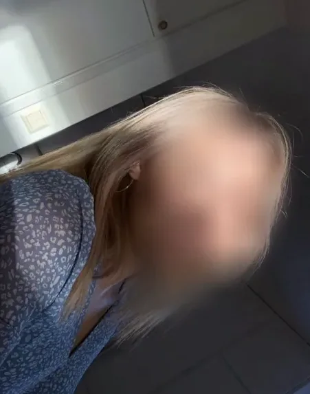 Annika, 19