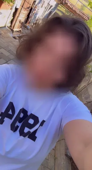 Antonia, 32