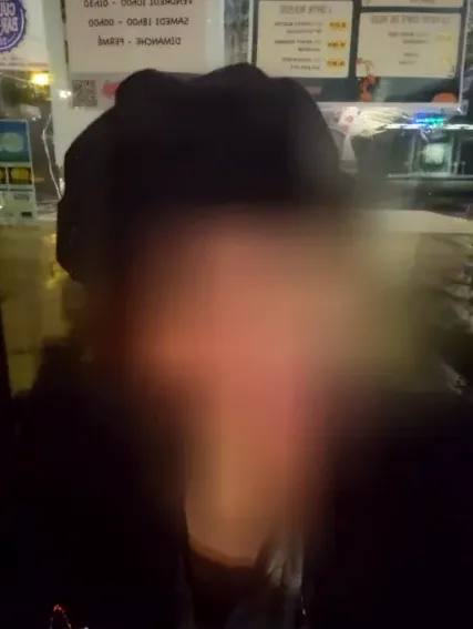Daniela, 35
