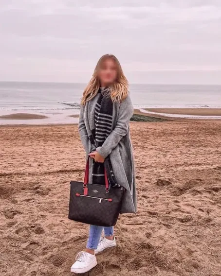 Emma, 31