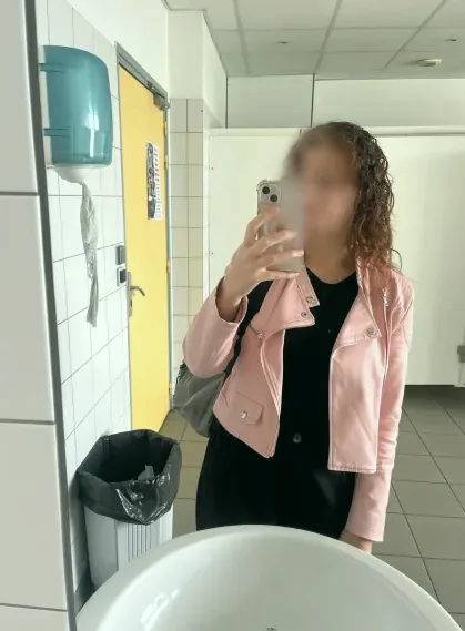 Melina, 20