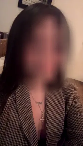 Nadine, 29