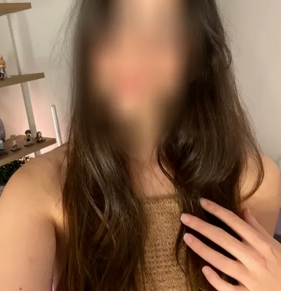 Nicole, 31